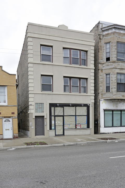 912 N Ashland Ave in Chicago, IL - Foto de edificio