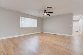 1404 Campbell Dr in Las Vegas, NV - Building Photo - Building Photo