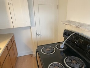 369 Front St, Unit Townhouse in Berea, OH - Foto de edificio - Building Photo