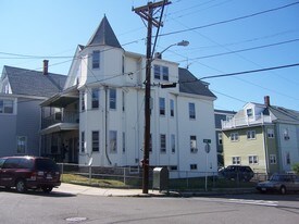 20 Dexter St, Unit 3 in Medford, MA - Building Photo