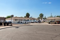 326 S Doran in Mesa, AZ - Foto de edificio - Building Photo