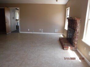 1706 Brookglen Dr in Olivehurst, CA - Building Photo - Building Photo