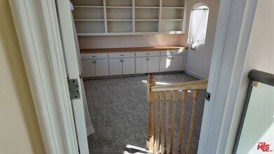 8120 Billowvista Dr in Los Angeles, CA - Building Photo - Building Photo