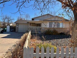 450 S Nome Way in Aurora, CO - Building Photo