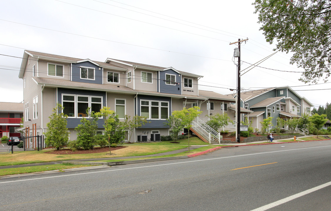 Housing Hope- New Century House in Everett, WA - Foto de edificio