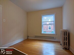 951 W Cornelia Ave, Unit 1A in Chicago, IL - Building Photo - Building Photo