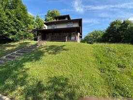 527-529 Oxford Ave in Dayton, OH - Building Photo