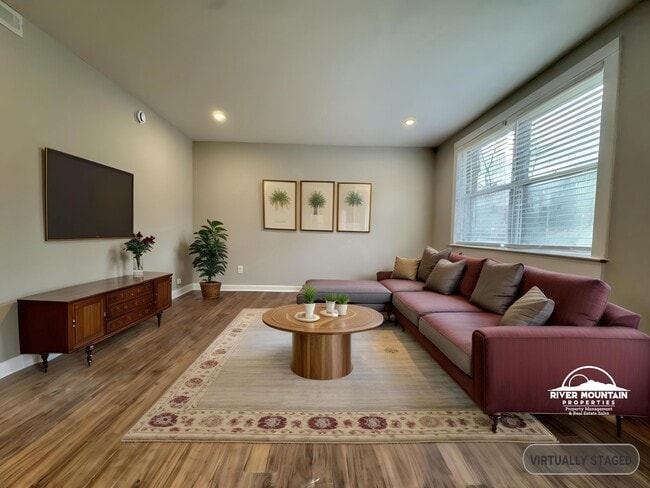 1003 Giles Rd in Blacksburg, VA - Building Photo - Building Photo