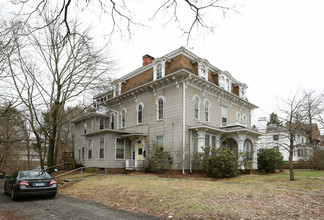 57 Broad St in Norwich, CT - Building Photo - Building Photo