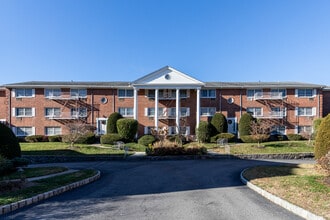 River Edge Apartments in Hastings On Hudson, NY - Building Photo - Building Photo