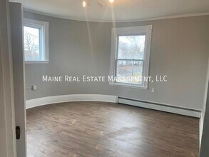372 Hammond St in Bangor, ME - Building Photo - Building Photo