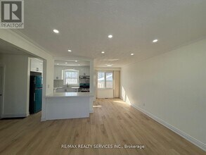 234 Morden Rd in Oakville, ON - Building Photo - Building Photo