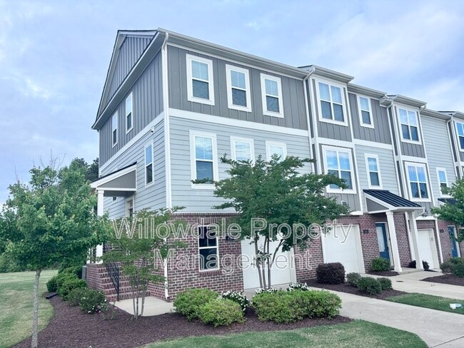 property at 416 Skymont Dr