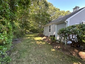 113 Signal Hill Dr in Dennis, MA - Foto de edificio - Building Photo