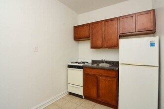4834 N Damen Ave in Chicago, IL - Foto de edificio - Building Photo