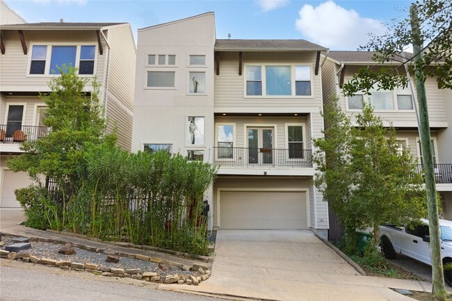 property at 318 Patterson St