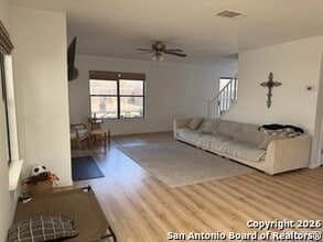 6910 Saharastone Dr in Converse, TX - Building Photo - Building Photo