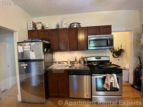 1210 Cambridge St, Unit #5 in Cambridge, MA - Foto de edificio - Building Photo