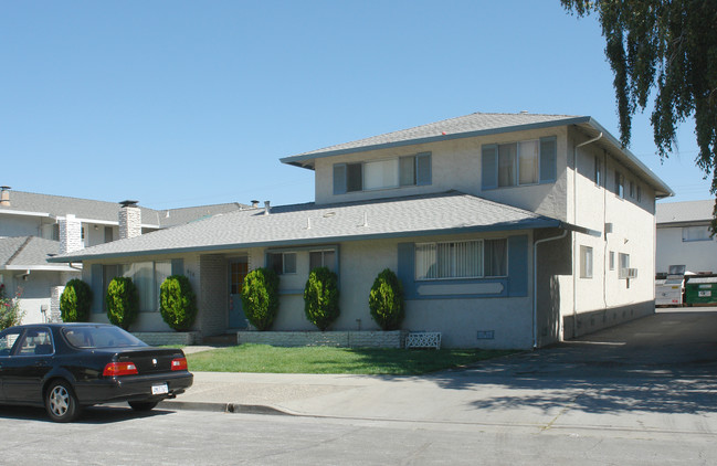 870 Di Fiore Dr in San Jose, CA - Building Photo - Building Photo