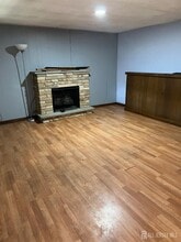 8 Rosewood Rd in Edison, NJ - Building Photo - Building Photo