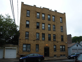 15 Radford St Apartments