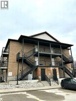 185 Windale Crescent in Kitchener, ON - Building Photo