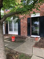 4909 Mount Vernon Dr, Unit 4909 in Indianapolis, IN - Building Photo