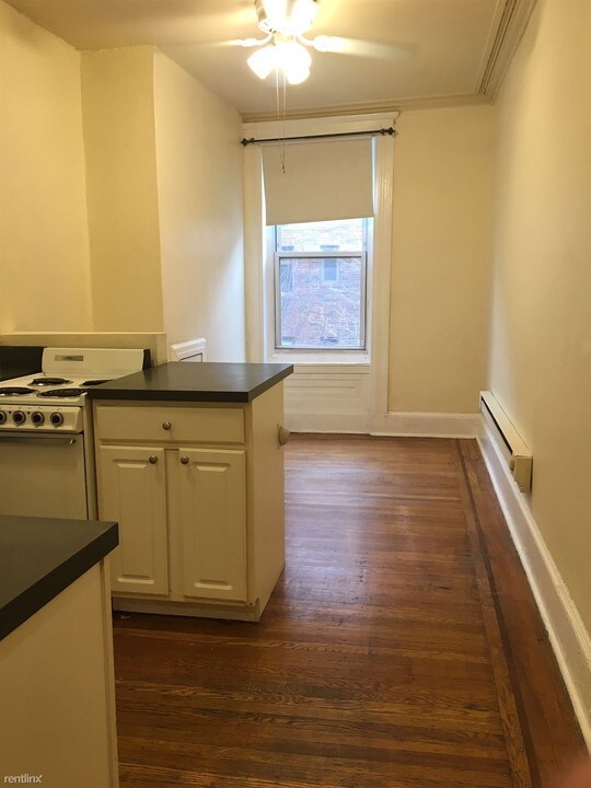 928 Pine St in Philadelphia, PA - Building Photo