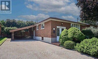 382 Elmridge St in Oshawa, ON - Building Photo