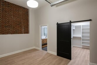 17 Anya Ct in Poughkeepsie, NY - Building Photo - Building Photo