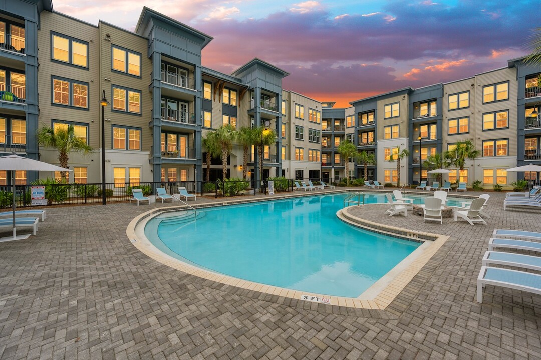 The LOFTS at Seacrest Beach in Rosemary Beach, FL - Foto de edificio