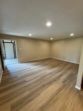 225 E University Dr in Denton, TX - Building Photo - Building Photo