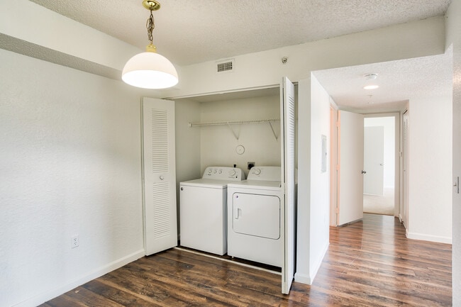 Marina Bay Apartments in Lake Worth, FL - Building Photo - Building Photo
