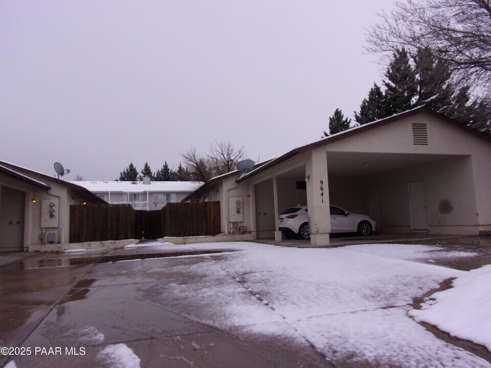 9641 E Lakeshore Dr in Prescott Valley, AZ - Building Photo
