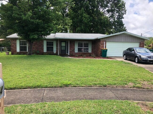 204 Devon Ct in Fort Walton Beach, FL - Building Photo - Building Photo
