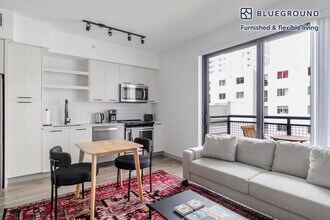 221 SW 12th St in Miami, FL - Building Photo - Building Photo