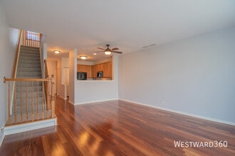 2486 Golf Ridge Cir in Naperville, IL - Building Photo - Building Photo