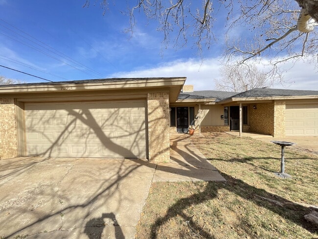 7001 Geneva Ave in Lubbock, TX - Building Photo - Building Photo