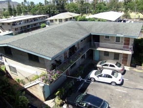 711 Olokele Ave in Honolulu, HI - Building Photo - Building Photo