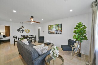 6230 Rena St in Houston, TX - Building Photo - Building Photo