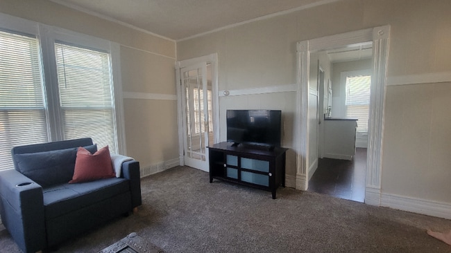 4829 Calvert St, Unit 1 in Lincoln, NE - Foto de edificio - Building Photo