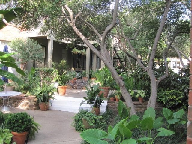 property at 4317 Hartford St