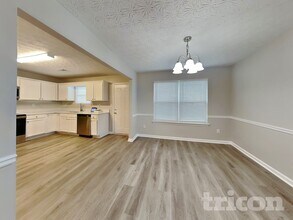 3869 Alderwoods Dr in Jonesboro, GA - Building Photo - Building Photo