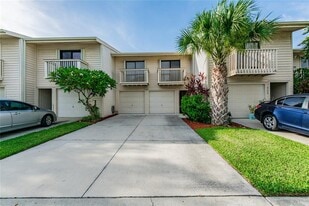 6435 92nd Pl N in Pinellas Park, FL - Building Photo