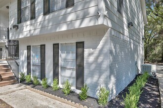 17 Kittiwake Ct in Spring, TX - Building Photo - Building Photo