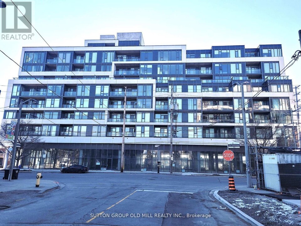 859-859 The Queensway in Toronto, ON - Building Photo