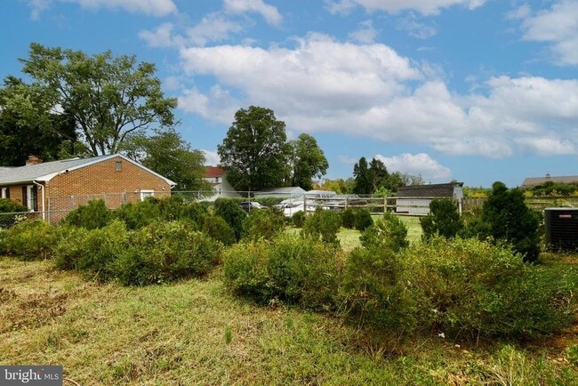 property at 8808 Oxon Hill Rd