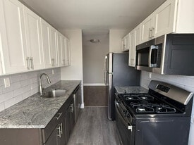 431 Park Ave in Orange, NJ - Building Photo