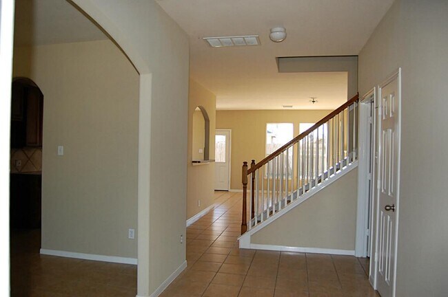 property at 5711 Coyote Call Ct