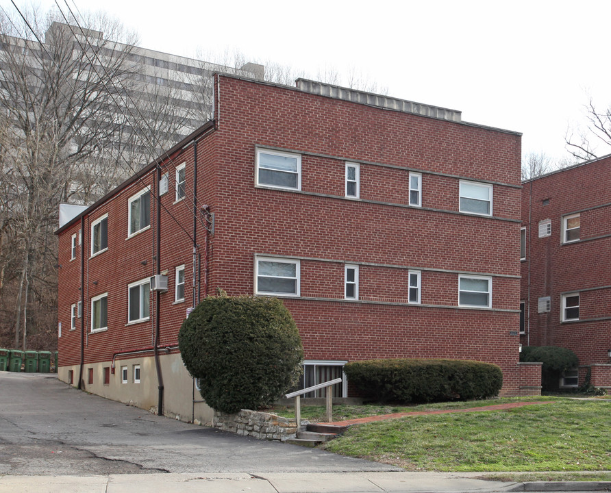 926 Ludlow Ave in Cincinnati, OH - Foto de edificio